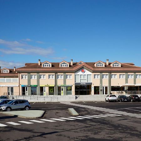 Hotel Arias Aeropuerto Santiago Del Monte 외부 사진